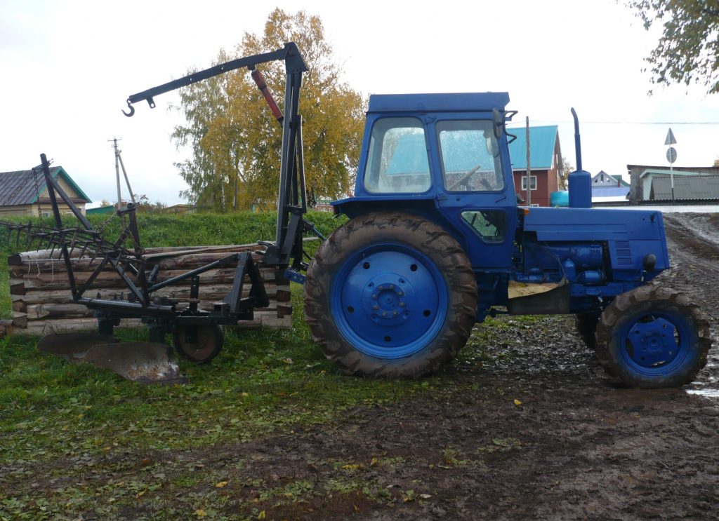 Права на трактор в Михайловске